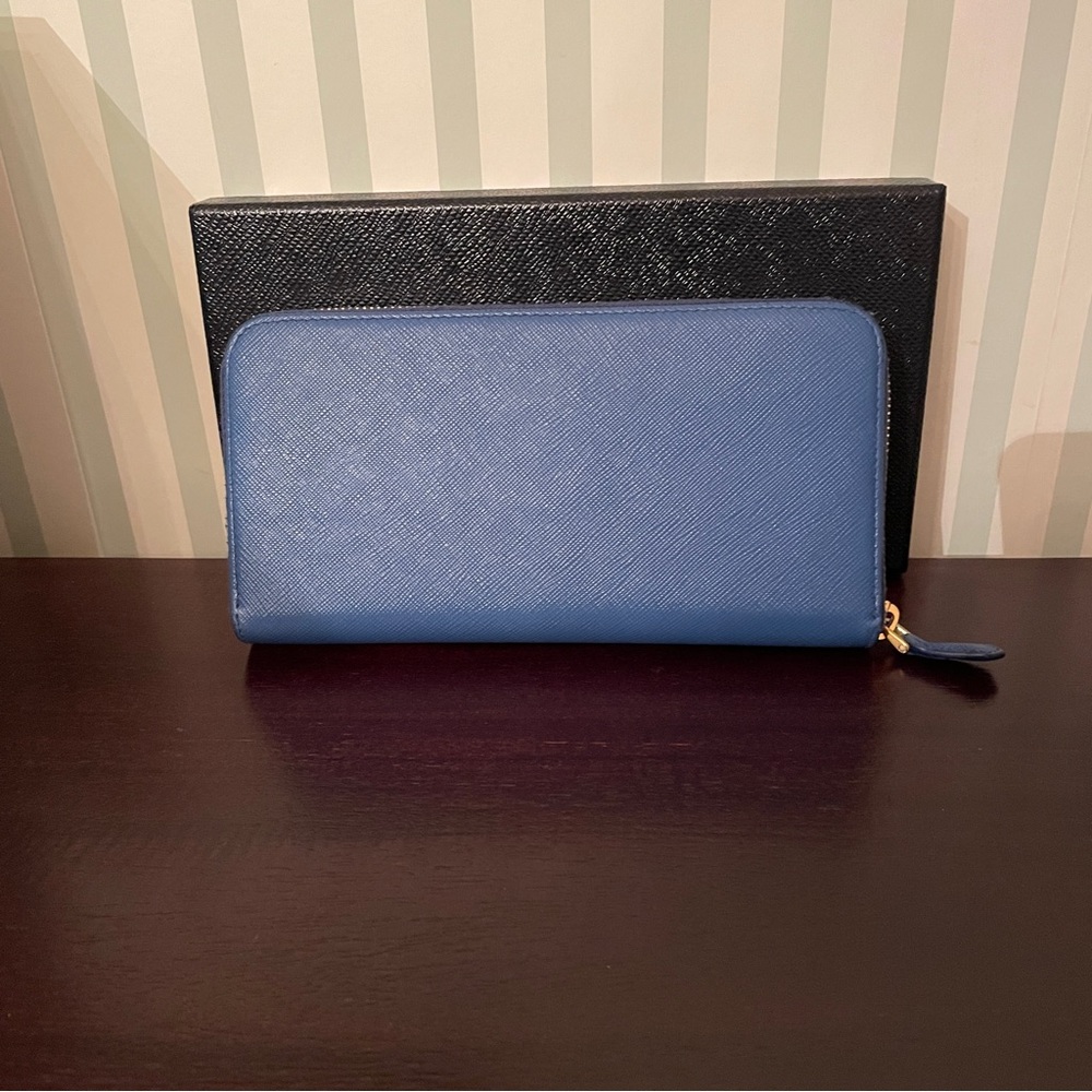 Prada Saffiano Leather Wallet in Blue Box, Tissue and Card - Picture 2 of 15